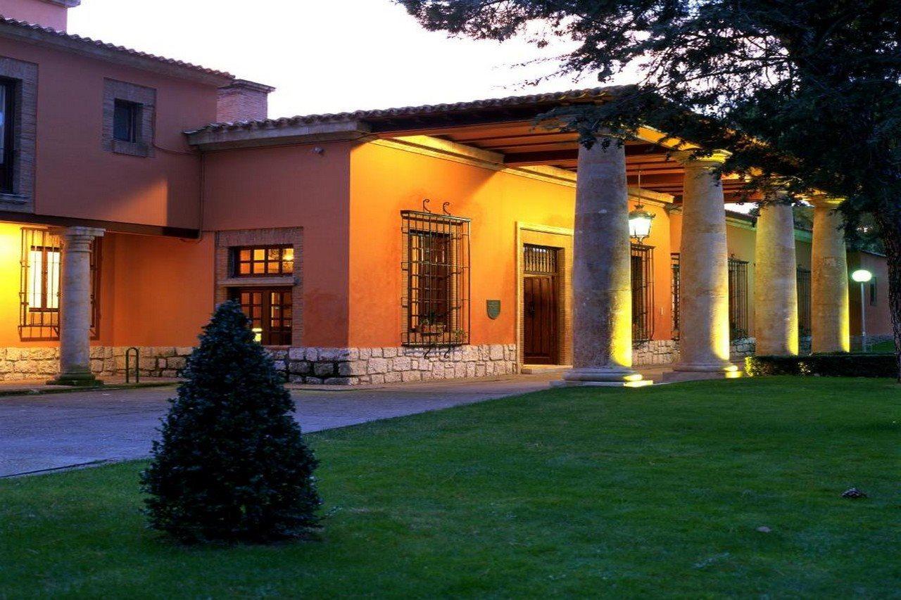Parador De Tordesillas Exterior foto
